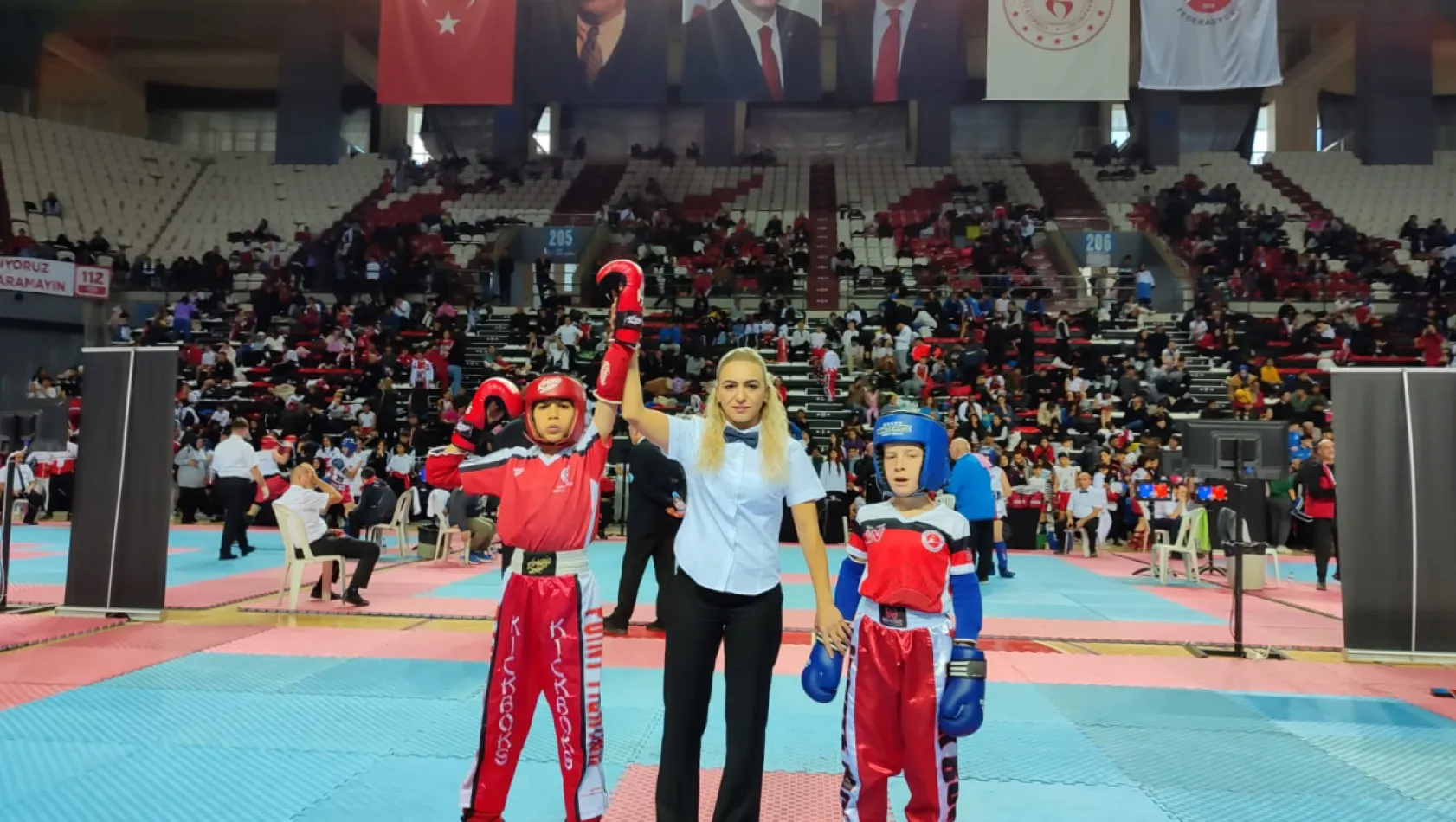 Karatay Belediyespor Kick Boks Takımı Antalya'dan Madalya İle Döndü