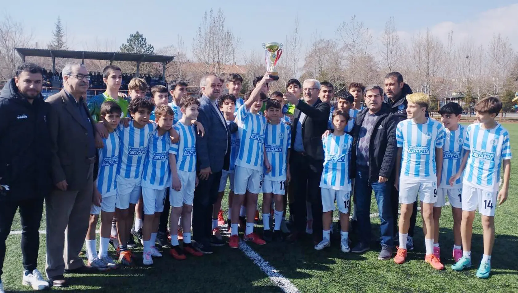 Selçuklu Belediyespor, U14 ve U16 Kategorilerinde Konya Şampiyonu Oldu!