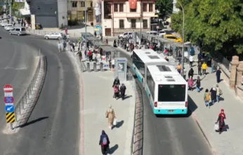 Vatandaşlar büyük dertten kurtulacak: Konya'da ulaşım ücretsiz oluyor!