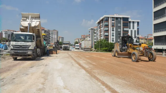 Ereğli Belediyesi Fatih Mahallesi'nde Sıcak Asfalt Çalışması Gerçekleştirdi