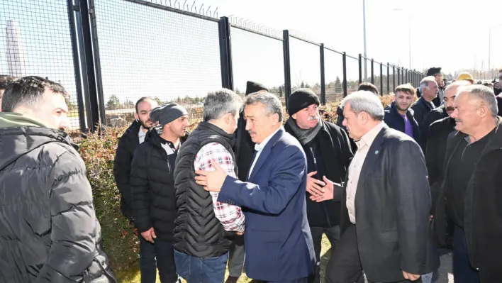 Başkan Tutal ve STK Başkanları, Eti A.Ş. Çalışanlarının Yanında