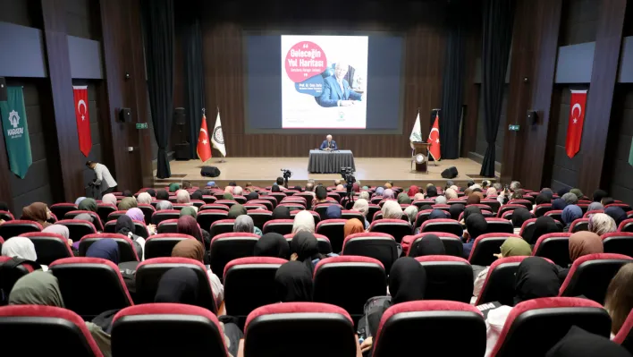 'Geleceğin Yol Haritası Ve Gençlerle Kariyer Sohbeti'nde Neü Rektörü Prof. Dr. Cem Zorlu Öğrencilerle Buluştu