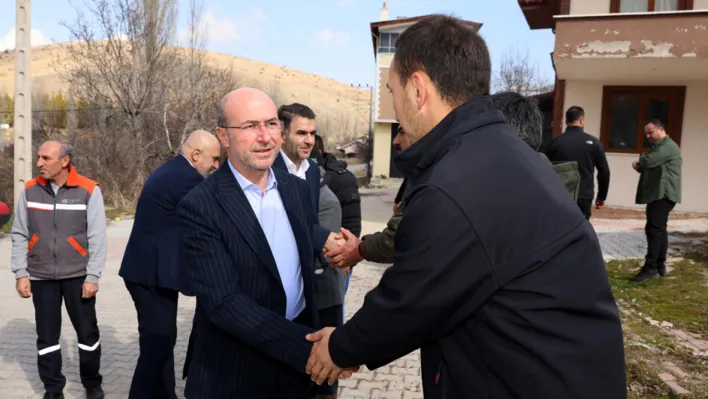 Selçuklu Belediye Başkanı Ahmet Pekyatırmacı, Dış Mahalle Ziyaretlerinde Vatandaşların Taleplerini Dinliyor